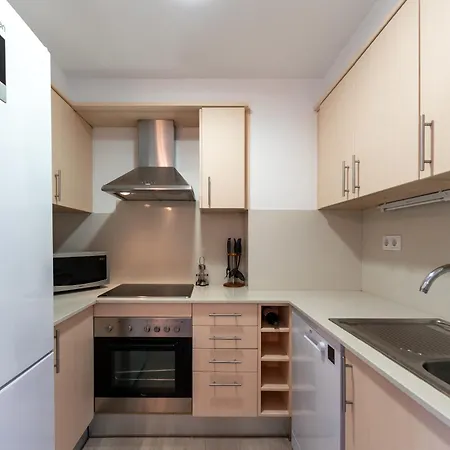Apartamento Peregri En Tossa Con Parking Y Piscina * Tossa de Mar